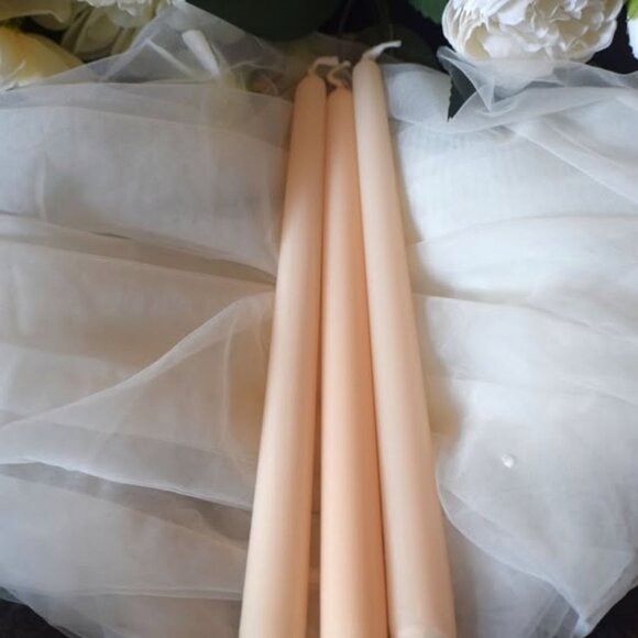 Set of 10 gold tone candle holders and brand new taper candles - Picture 3 of 3